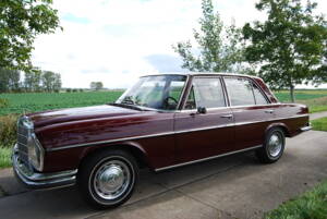 Image 22/58 of Mercedes-Benz 280 SE (1968)
