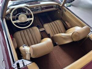 Image 14/40 de Mercedes-Benz 280 SL (1968)