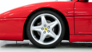 Bild 13/39 von Ferrari F 355 Berlinetta (1997)