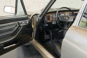 Bild 41/50 von Jaguar XJ 6 L 4.2 (1975)