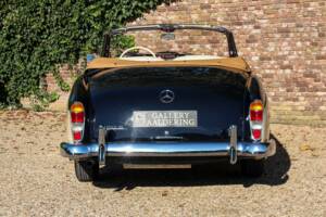 Imagen 6/50 de Mercedes-Benz 220 S Cabriolet (1956)