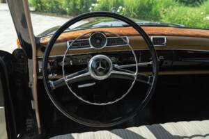 Immagine 36/50 di Mercedes-Benz 190 SL (1955)