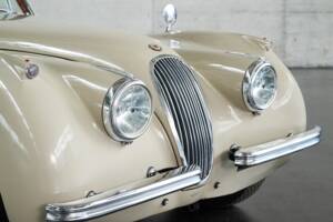 Image 19/50 de Jaguar XK 120 DHC (1953)