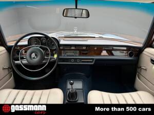 Image 14/15 of Mercedes-Benz 280 SE 3,5 (1971)