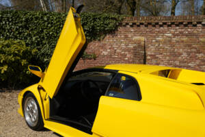Bild 35/50 von Lamborghini Diablo (1991)