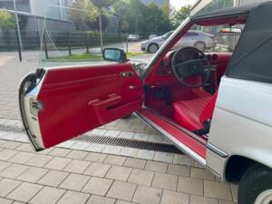 Image 10/23 de Mercedes-Benz 280 SL (1977)