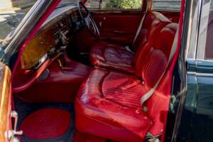 Image 24/33 of Jaguar Type S 3.4 (1968)