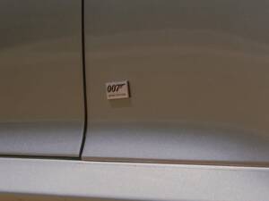 Image 29/96 of Aston Martin DB 9 GT "Bond Edition" (2015)