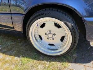 Afbeelding 10/36 van Mercedes-Benz SL 320 (2000)