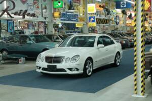 Bild 10/50 von Mercedes-Benz E 500 (2007)