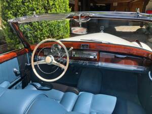 Image 2/15 of Mercedes-Benz 300 S (1953)