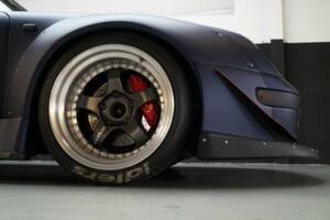 Image 32/50 of Porsche 911 Carrera (1994)