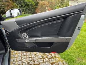 Immagine 27/28 di Aston Martin DB 9 (2009)