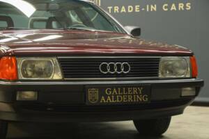 Image 26/50 de Audi 100 - 2.3E quattro (1990)