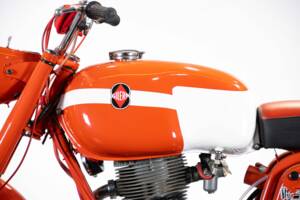 Bild 24/50 von Gilera Giubileo 175 Sport (1963)