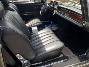 Immagine 33/48 di Mercedes-Benz 280 SE 3,5 (1971)
