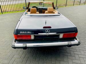 Image 10/36 of Mercedes-Benz 560 SL (1988)