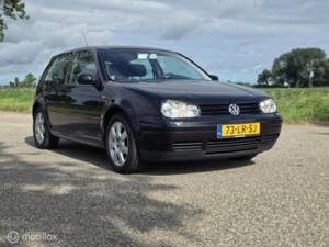 Image 4/42 of Volkswagen Golf IV 1.6 (2003)