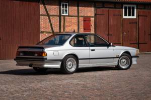 Image 16/49 of BMW M 635 CSi (1986)