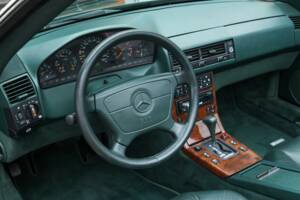Image 3/50 of Mercedes-Benz 500 SL (1992)