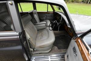 Image 27/50 of Bentley S 3 (1964)