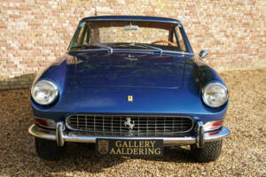 Immagine 5/50 di Ferrari 330 GT (1966)