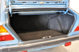 Image 22/33 of Lancia Gamma 2000 (1984)