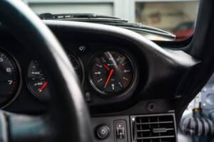 Image 36/60 of Porsche 911 Targa (1996)