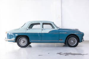 Imagen 3/37 de Alfa Romeo 1900 Super Berlina (1956)