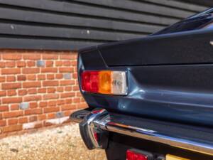 Bild 58/70 von Aston Martin V8 EFi (1988)