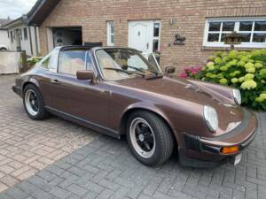 Immagine 2/35 di Porsche 911 2.7 (1976)