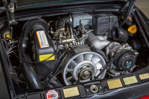 Bild 23/25 von Porsche 911 Carrera 3.2 (1987)