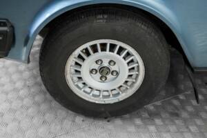 Image 23/50 de Volvo 240 Turbo (1983)