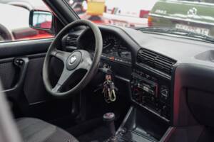 Image 6/38 of BMW 325i (1986)