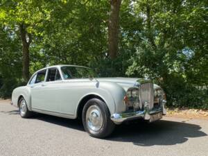 Image 26/50 de Bentley S 3 Continental Flying Spur (1963)