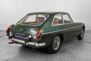 Image 28/50 of MG MGB GT (1973)