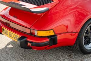 Image 19/50 of Porsche 911 Turbo 3.0 (1977)