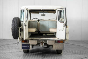 Image 40/50 of Toyota Land Cruiser BJ 40 (1977)
