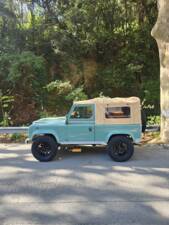 Image 33/72 of Land Rover 90 (1987)