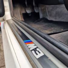 Image 45/70 of BMW M3 (1990)