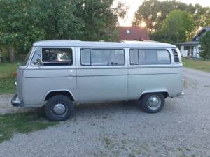 Afbeelding 27/46 van Volkswagen T2b Kombi (1979)