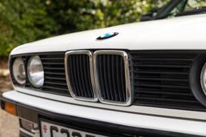 Afbeelding 36/48 van BMW 325i (1990)