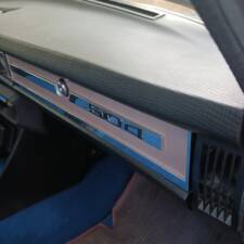 Bild 25/52 von Peugeot 504 (1979)