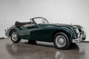 Image 3/8 de Jaguar XK 140 DHC (1956)