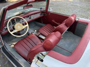 Bild 49/97 von Mercedes-Benz 280 SL (1969)