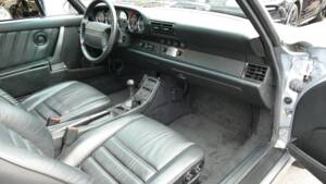 Image 18/22 of Porsche 911 Carrera 4 "30 Jahre 911" (1994)