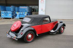 Immagine 7/45 di Citroën Traction Avant 11 BL (1952)