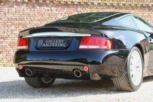 Image 44/50 de Aston Martin V12 Vanquish (2002)