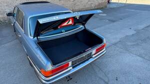Image 132/147 de Mercedes-Benz 450 SEL 6,9 (1976)