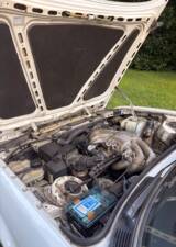 Immagine 52/75 di BMW 320i (1988)